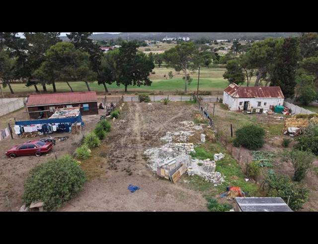 LAND FOR SALE IN ALBERTINIA